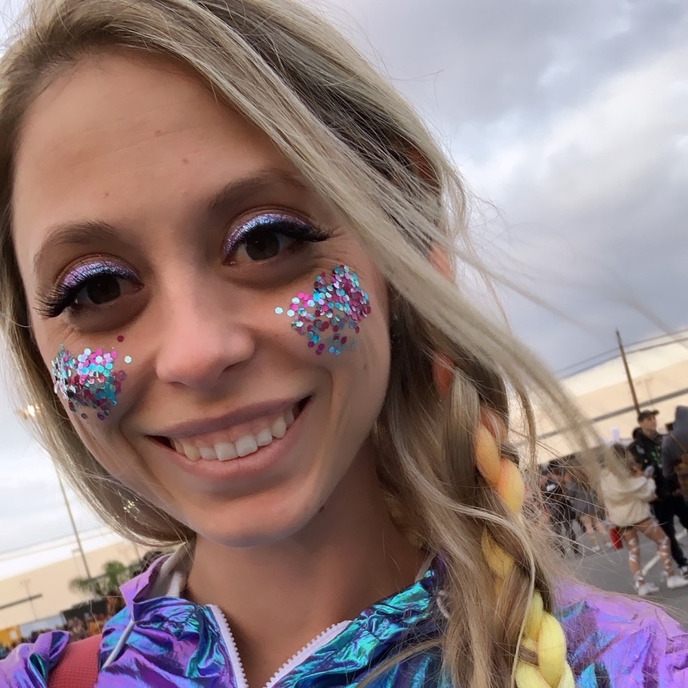 PLUR Package! 🌈 📦 - Picture 3 of 4